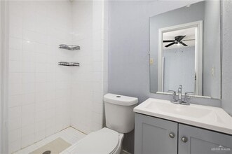1005 N Sabinas St in Hidalgo, TX - Building Photo - Building Photo