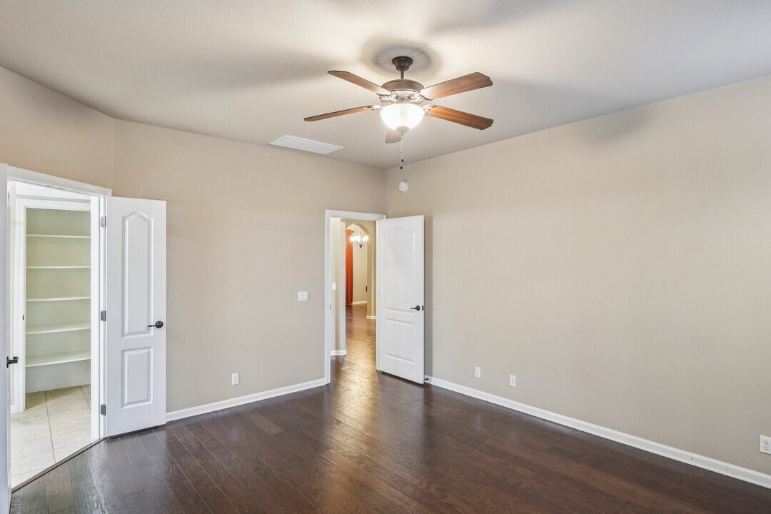 13900 Ashton Woods Cir in Austin, TX - Building Photo