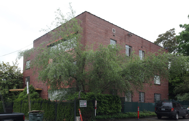 303 Harvard Apartments in Seattle, WA - Building Photo - Building Photo