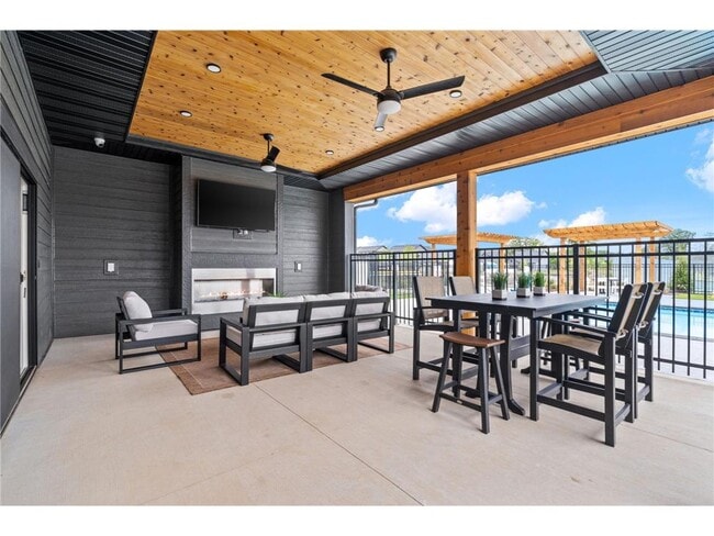 property at 11407 Crestbury Echo