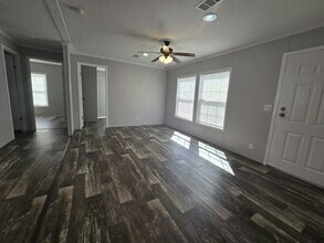 1123 Walt Williams Rd in Lakeland, FL - Building Photo - Building Photo