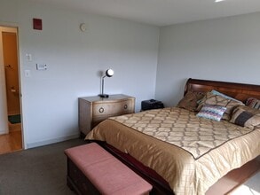 7333 New Hampshire Ave, Unit 11th Floor in Takoma Park, MD - Building Photo - Building Photo