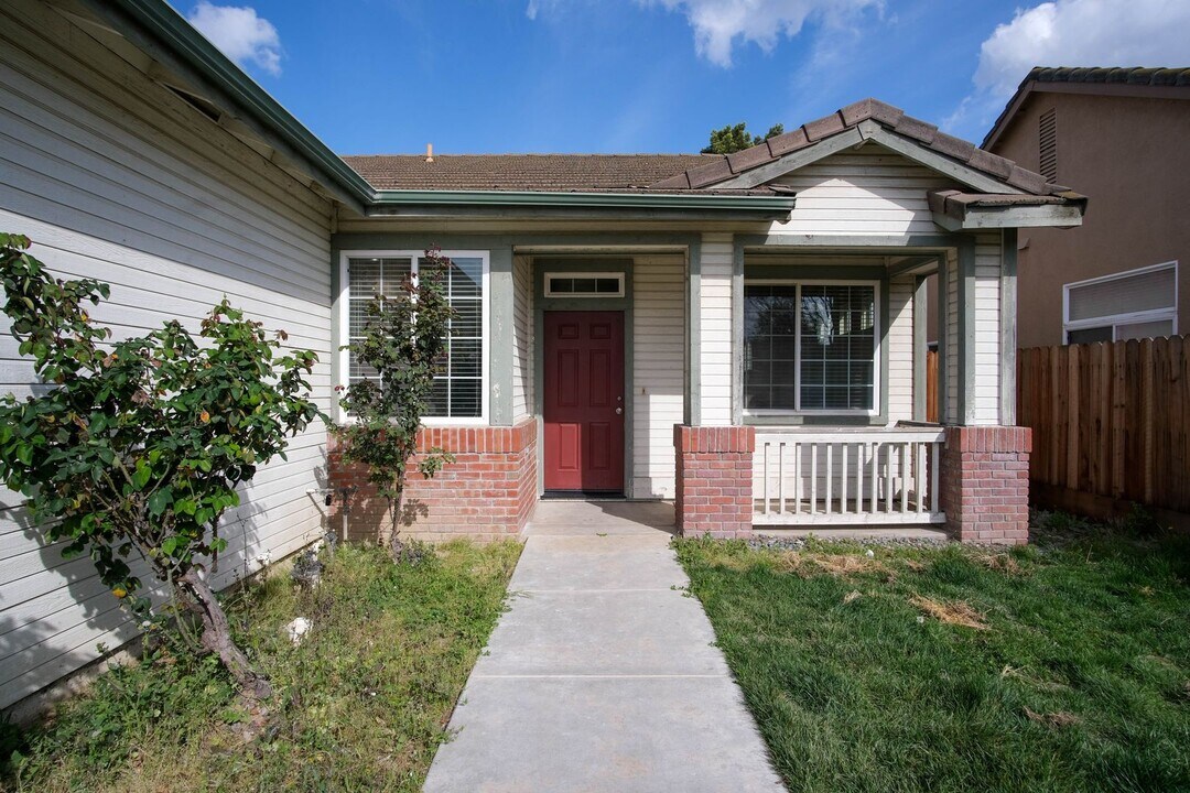 3594 Telluride Ln in Turlock, CA - Building Photo