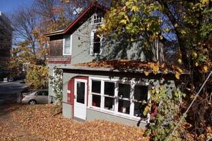 143 S Aurora St, Unit 1 in Ithaca, NY - Building Photo