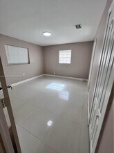 251 N 68th Terrace in Hollywood, FL - Building Photo - Building Photo