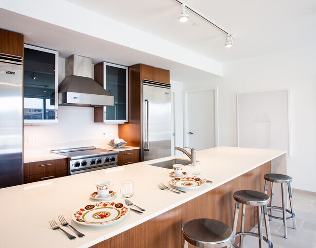 The Garage in New Orleans, LA - Building Photo - Building Photo