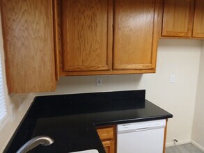 38550 22nd St E in Palmdale, CA - Building Photo - Building Photo