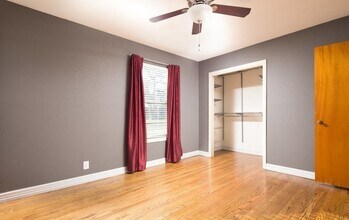 303 Schmeltzer Ln in San Antonio, TX - Building Photo - Building Photo