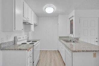 AMBERWOOD APARTMENTS in Chino, CA - Building Photo - Interior Photo
