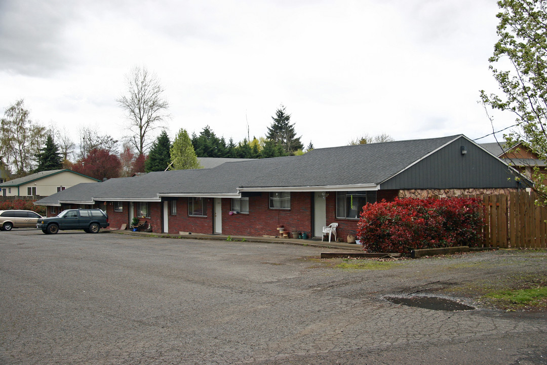 3613-3709 NE 53rd St in Vancouver, WA - Building Photo