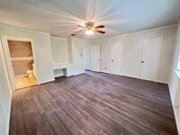 11805 Algonquin Dr photo'