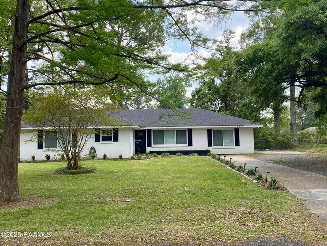 9922 N Parkview Dr in Baton Rouge, LA - Building Photo - Building Photo