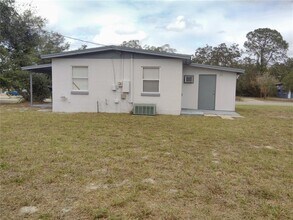 867 Chippendale St in Deltona, FL - Building Photo - Building Photo