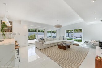 1641 Tigertail Ave in Miami, FL - Building Photo - Building Photo