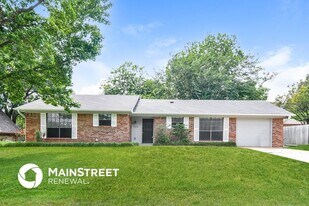 710 Adams Dr in Crandall, TX - Building Photo