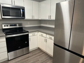 952 S 11th St in San Jose, CA - Building Photo - Building Photo