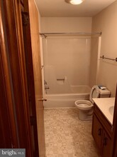 109 Marshall St-Unit -B in Milford, DE - Foto de edificio - Building Photo