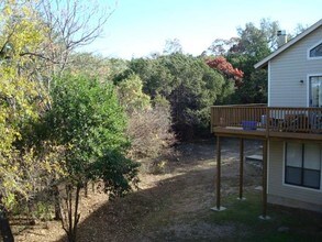7107 Silver Dale Dr in Austin, TX - Building Photo - Building Photo
