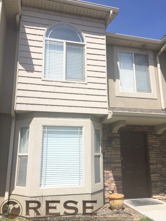 116 Tamarak Cir in Lehi, UT - Building Photo