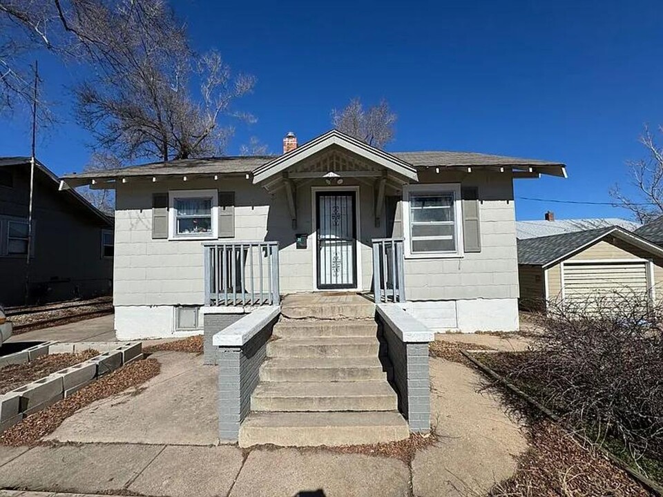 911 21st St in Greeley, CO - Foto de edificio