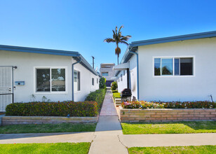 713-719 California St in Huntington Beach, CA - Building Photo - Building Photo