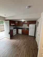 11425 Alanridge Ln, Unit 11429 in Knoxville, TN - Foto de edificio - Building Photo