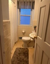 46 Lawn Ave, Unit 2 bedroom in Quincy, MA - Building Photo - Building Photo