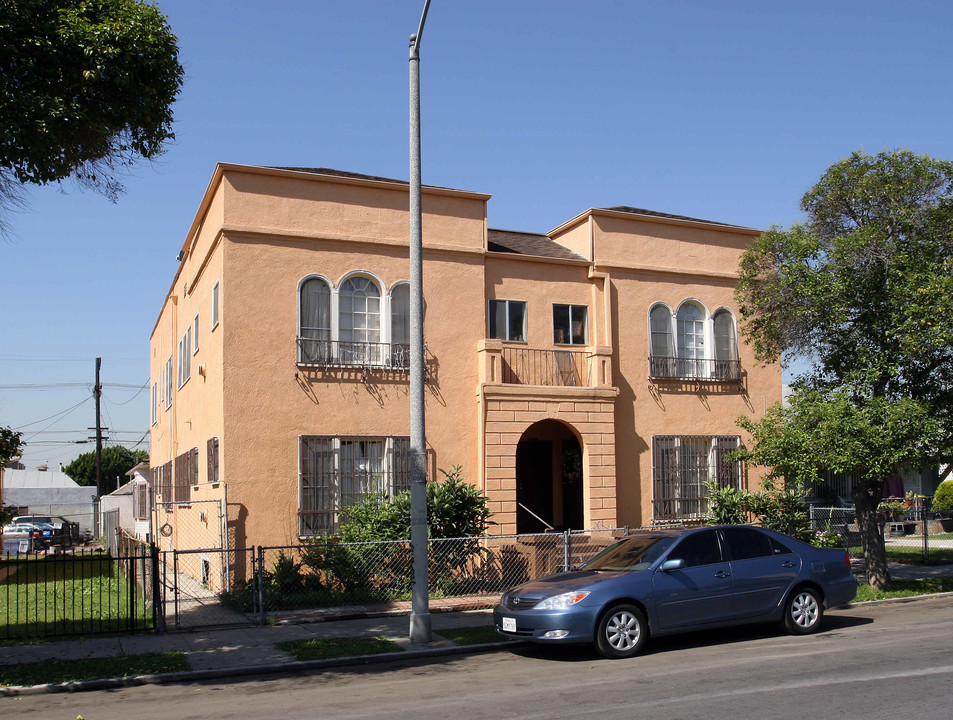 2446 Cincinnati St in Los Angeles, CA - Building Photo