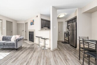 904 Maplebrook Dr in Fishers, IN - Building Photo - Building Photo