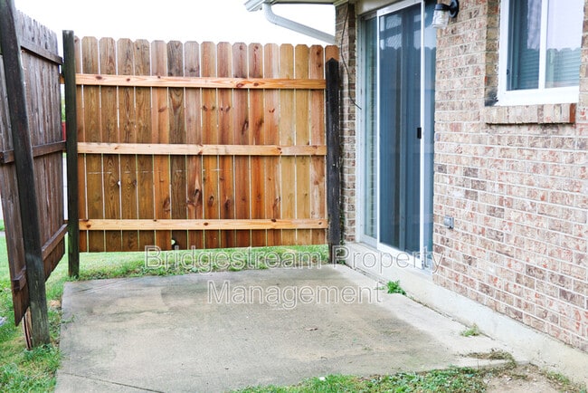 4650 Wayne Meadows Cir in Dayton, OH - Building Photo - Building Photo