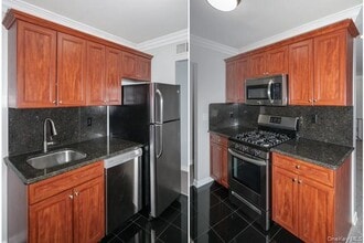 111 College Rd in Selden, NY - Foto de edificio - Building Photo