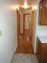 2110 Melrose Ct in Cedar Falls, IA - Building Photo - Building Photo