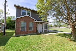 112 Echols St, Unit A in Prairie View, TX - Building Photo