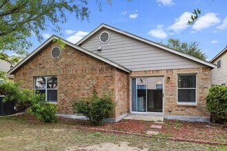 1231 Range Finder in San Antonio, TX - Building Photo - Building Photo