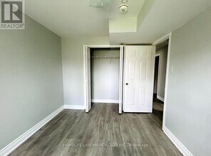 212 Ways Bay Dr in Georgina, ON - Building Photo - Building Photo