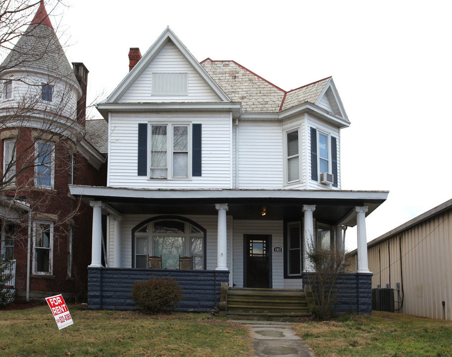 1435 6th Ave in Huntington, WV - Building Photo