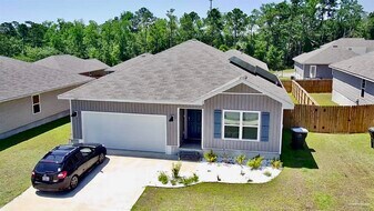 6169 Native Dancer Wy in Pensacola, FL - Building Photo
