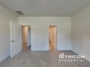 232 Oliver Dr in Locust Grove, GA - Building Photo - Building Photo