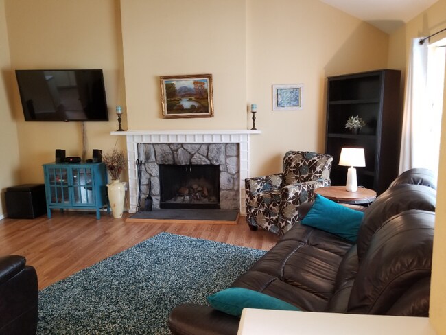 6338 S Emporia Cir in Centennial, CO - Building Photo - Building Photo