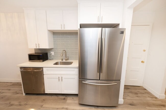 8671 Lake Murray Blvd in San Diego, CA - Building Photo - Building Photo