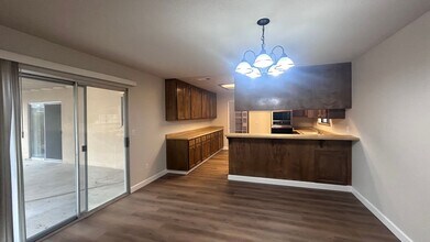 1137 Lillian Dr in Modesto, CA - Building Photo - Building Photo