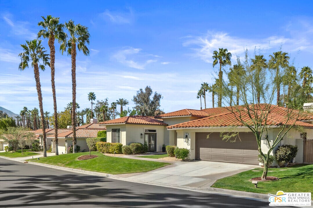 5 San Marino Cir in Rancho Mirage, CA - Building Photo