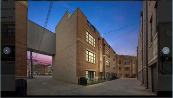 2318 W Bloomingdale Ave in Chicago, IL - Building Photo