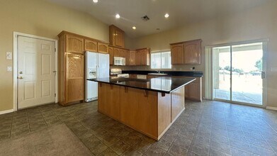 39559 Cherry Valley Blvd in Cherry Valley, CA - Building Photo - Building Photo