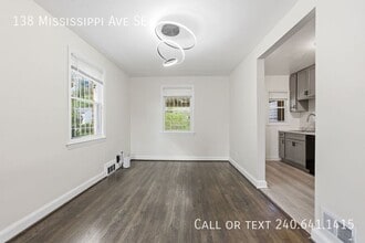 138 Mississippi Ave SE in Washington, DC - Building Photo - Building Photo