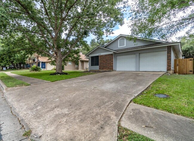 5703 Shreveport Dr in Austin, TX - Building Photo - Building Photo