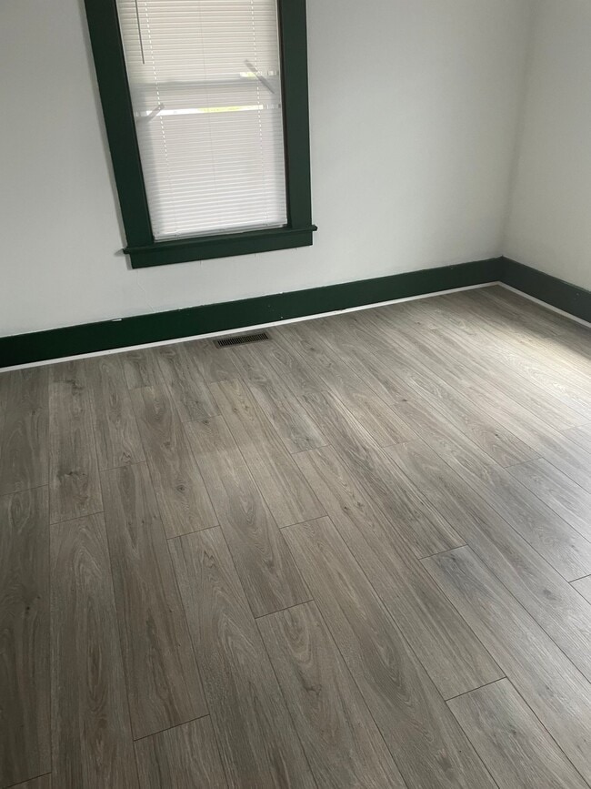 208 Watts Ave in Fayette, MO - Building Photo - Building Photo