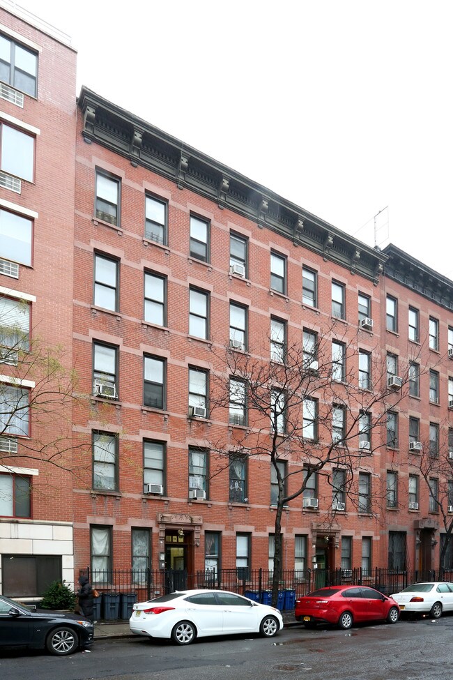 430-432 W 49th St in New York, NY - Building Photo - Building Photo