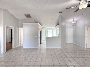 1078 Sunshine Way SW in Winter Haven, FL - Building Photo - Building Photo
