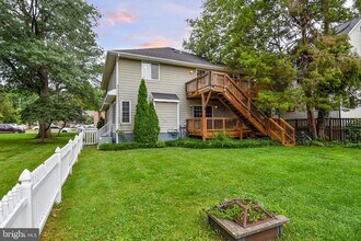 1705 Commonwealth Ave, Unit B in Alexandria, VA - Building Photo - Building Photo